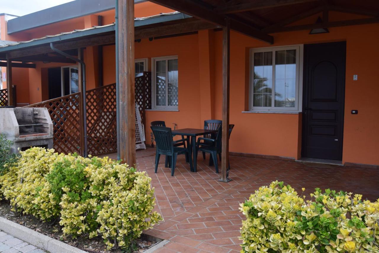 Oasi Del Mare Aparthotel Tirrenia Exterior photo